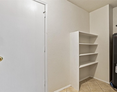1301 Mill Crossing - Photo Thumbnail 15