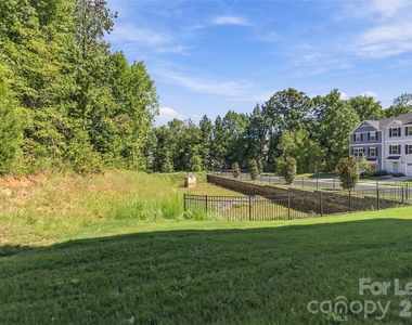 1134 Canando Street - Photo Thumbnail 28