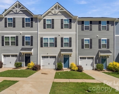 1134 Canando Street - Photo Thumbnail 2