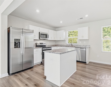 1134 Canando Street - Photo Thumbnail 8
