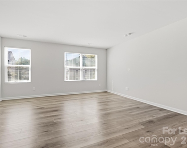 1134 Canando Street - Photo Thumbnail 14