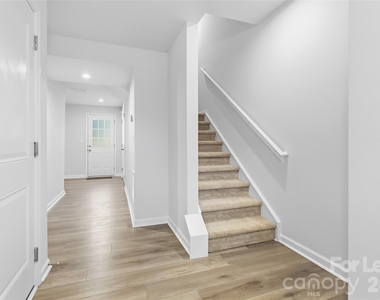 1134 Canando Street - Photo Thumbnail 3