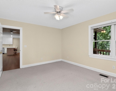 151 Seagrove Lane - Photo Thumbnail 20