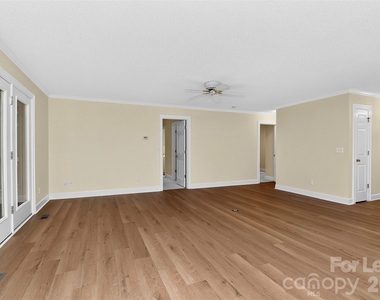 151 Seagrove Lane - Photo Thumbnail 5