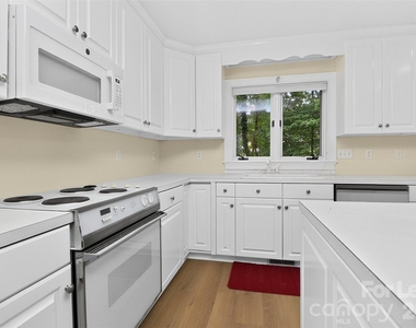 151 Seagrove Lane - Photo Thumbnail 14