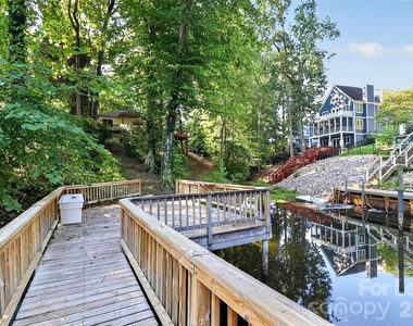 151 Seagrove Lane - Photo Thumbnail 44