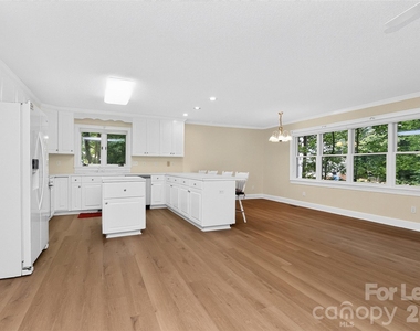 151 Seagrove Lane - Photo Thumbnail 8