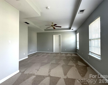 16727 Macanthra Drive - Photo Thumbnail 22