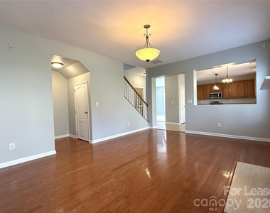 16727 Macanthra Drive - Photo Thumbnail 17