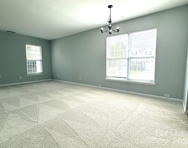 16727 Macanthra Drive - Photo Thumbnail 9