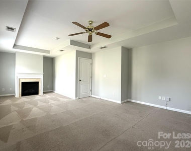 16727 Macanthra Drive - Photo Thumbnail 21