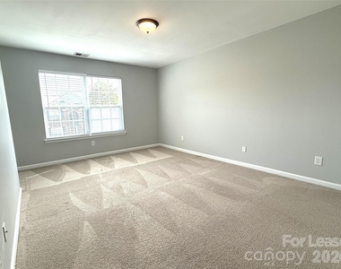 16727 Macanthra Drive - Photo Thumbnail 37