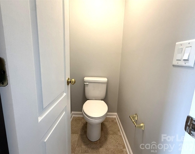 16727 Macanthra Drive - Photo Thumbnail 27