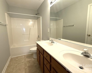 16727 Macanthra Drive - Photo Thumbnail 41