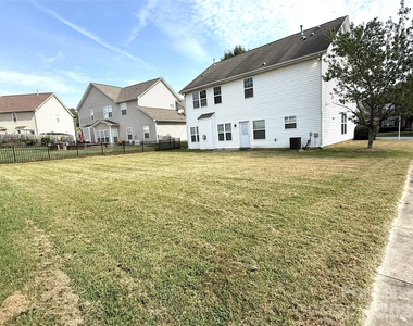 16727 Macanthra Drive - Photo Thumbnail 44