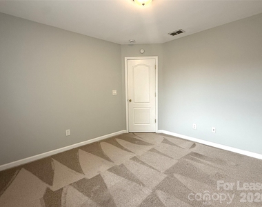 16727 Macanthra Drive - Photo Thumbnail 31