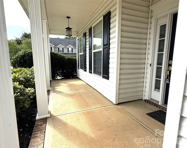 16727 Macanthra Drive - Photo Thumbnail 2