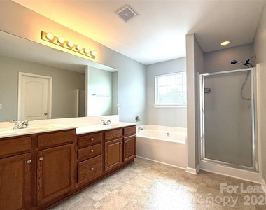 16727 Macanthra Drive - Photo Thumbnail 24