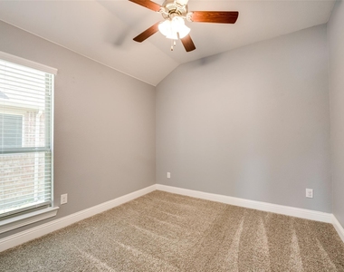 1211 Freestone Drive - Photo Thumbnail 1