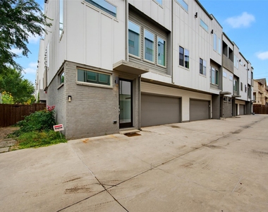 1915 Summit Avenue - Photo Thumbnail 22