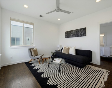 1915 Summit Avenue - Photo Thumbnail 16