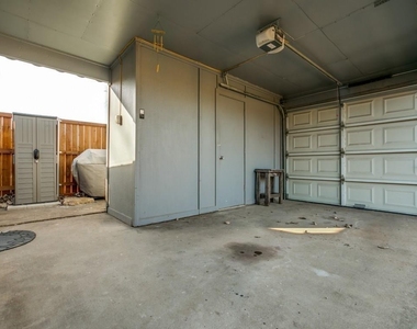 933 Meadow Mead Drive - Photo Thumbnail 24
