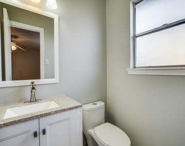 933 Meadow Mead Drive - Photo Thumbnail 16