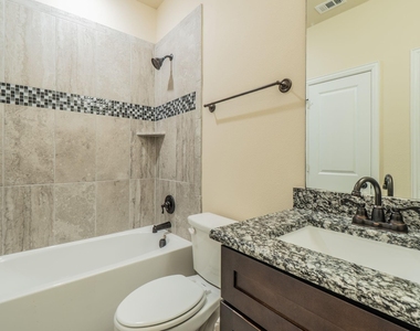 4110 Shavano Drive - Photo Thumbnail 15