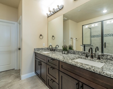 4110 Shavano Drive - Photo Thumbnail 11