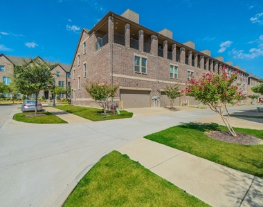 4110 Shavano Drive - Photo Thumbnail 24