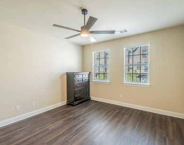 4110 Shavano Drive - Photo Thumbnail 10