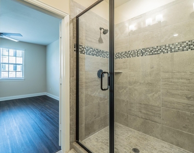 4110 Shavano Drive - Photo Thumbnail 12