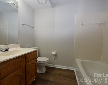 1649 Arlyn Circle - Photo Thumbnail 12