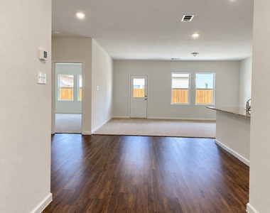 6525 Trident Court - Photo Thumbnail 2