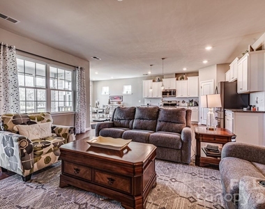 10109 Wesleyan Hall Drive - Photo Thumbnail 18