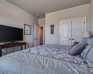 10109 Wesleyan Hall Drive - Photo Thumbnail 4