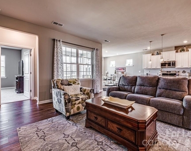 10109 Wesleyan Hall Drive - Photo Thumbnail 19
