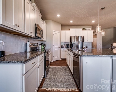10109 Wesleyan Hall Drive - Photo Thumbnail 14