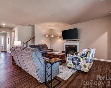 10109 Wesleyan Hall Drive - Photo Thumbnail 16