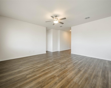 432 Holt Lane - Photo Thumbnail 11