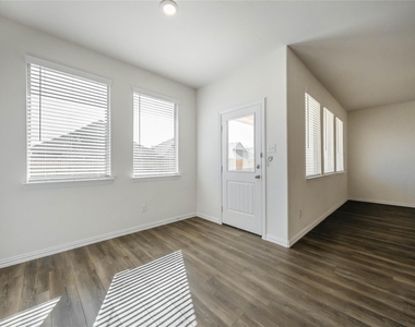 432 Holt Lane - Photo Thumbnail 15