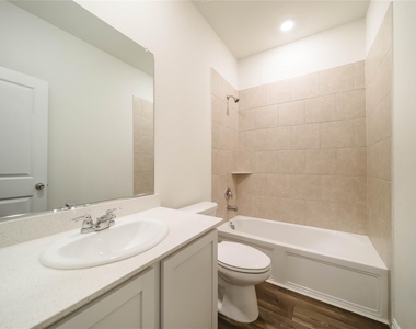 432 Holt Lane - Photo Thumbnail 22