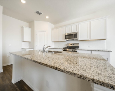 432 Holt Lane - Photo Thumbnail 7