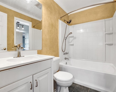 7044 Crosstimbers Lane - Photo Thumbnail 14
