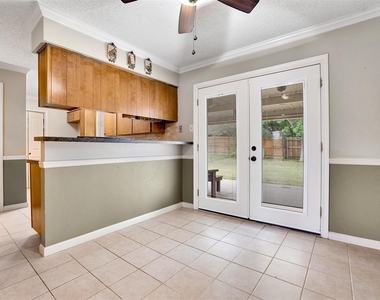 7044 Crosstimbers Lane - Photo Thumbnail 6