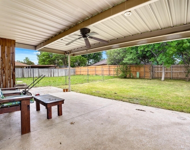 7044 Crosstimbers Lane - Photo Thumbnail 20