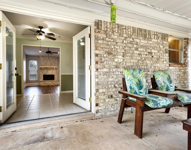 7044 Crosstimbers Lane - Photo Thumbnail 21