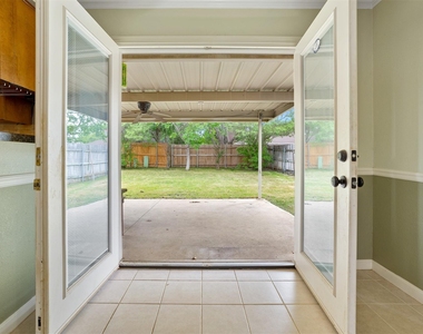 7044 Crosstimbers Lane - Photo Thumbnail 19