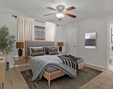 636 Ozark Avenue - Photo Thumbnail 5