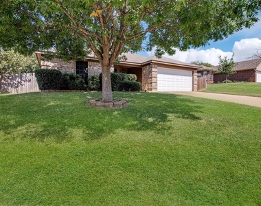 636 Ozark Avenue - Photo Thumbnail 1